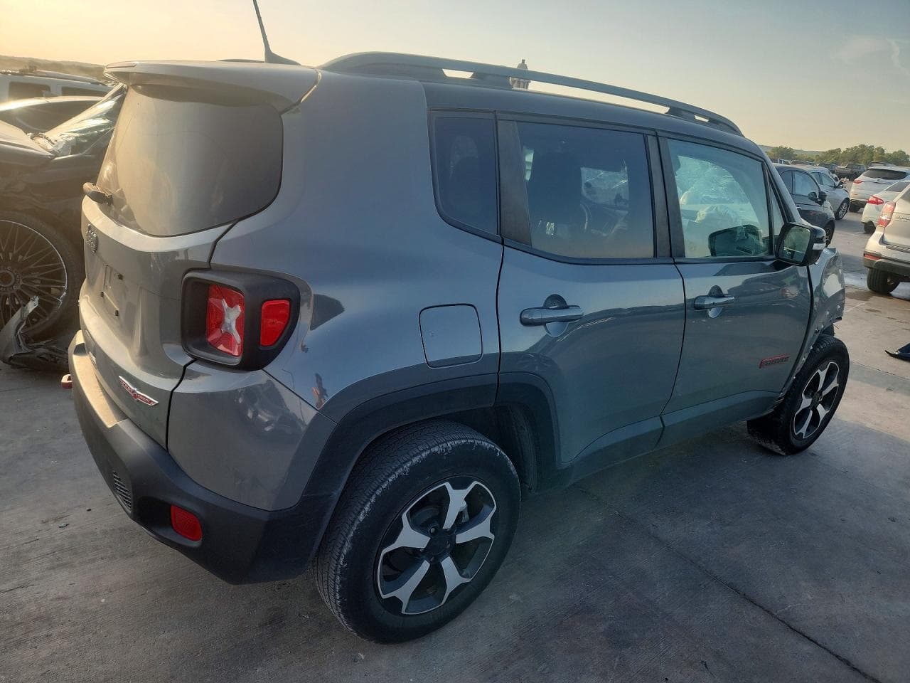 2022 Jeep Renegade Trailhawk - foto 3