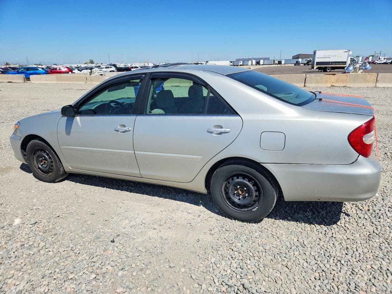 2004 Toyota Camry Le - foto 2