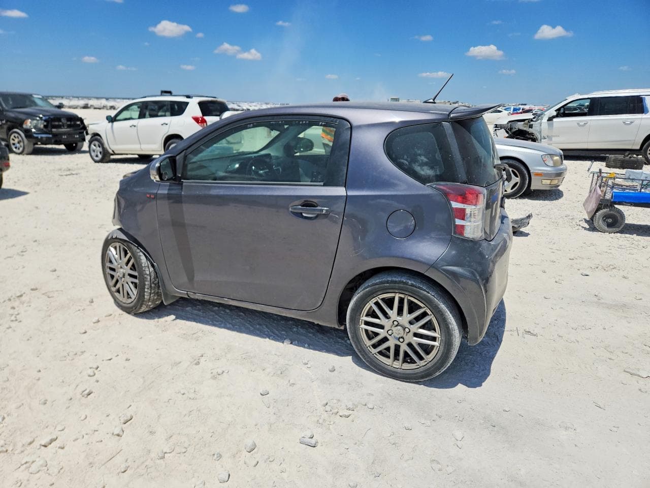 2013 Scion Iq Base - foto 2