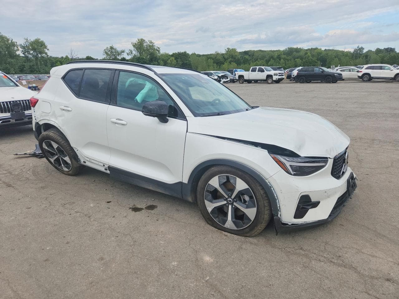 2026 Volvo Xc40 Plus - foto 4