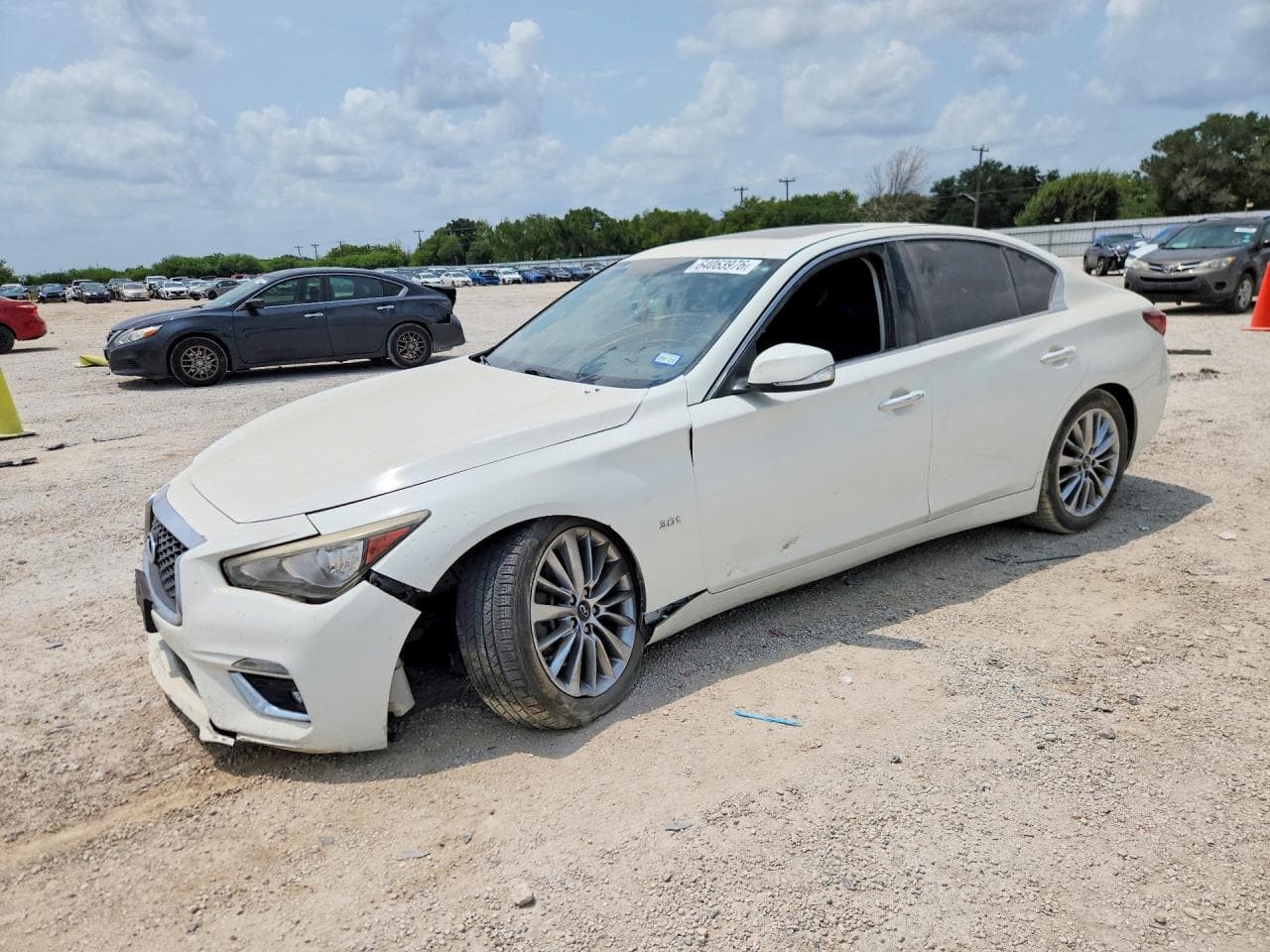 Infiniti Q50 2018 z USA