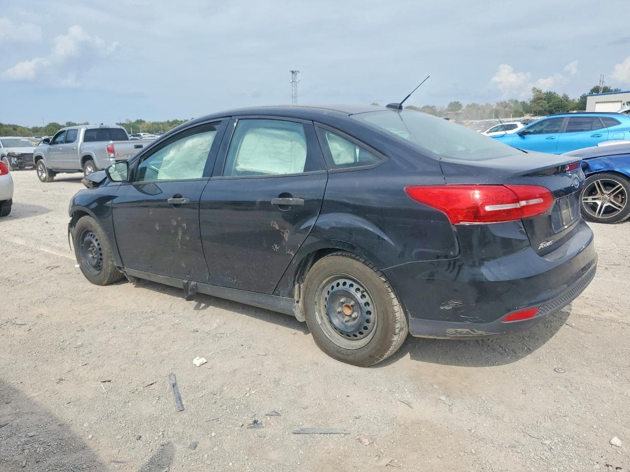 2018 Ford Focus S - foto 2
