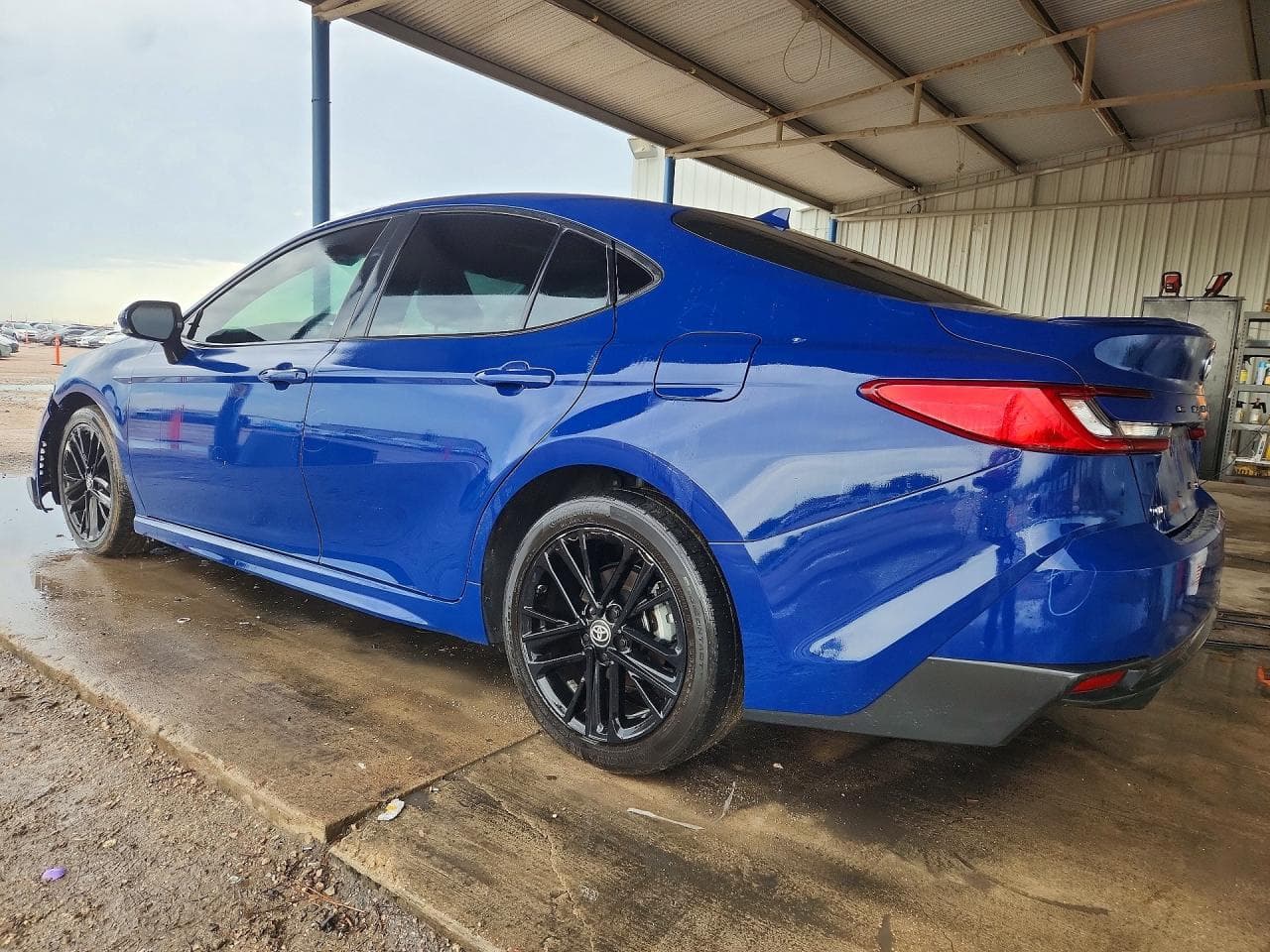 2025 Toyota Camry Se - foto 2