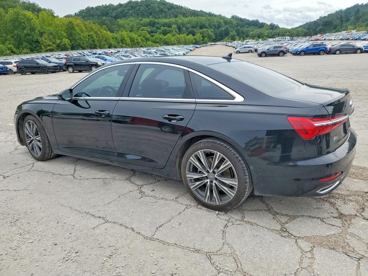 2020 Audi A6 Premium Plus - foto 2
