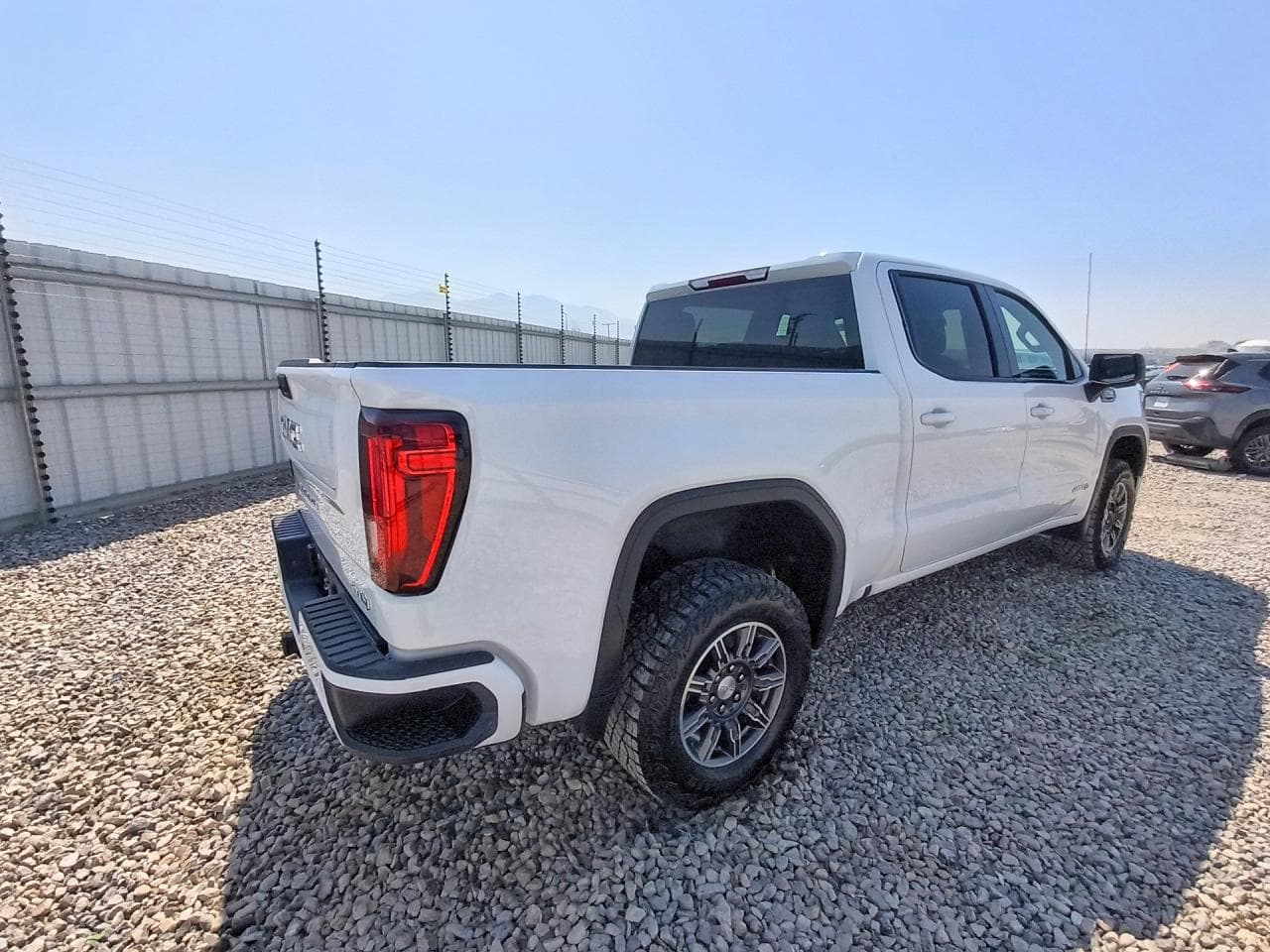 2026 GMC Sierra K1500 At4 - foto 3
