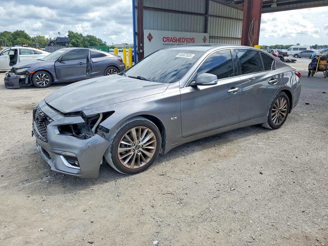 Infiniti Q50 2019 z USA