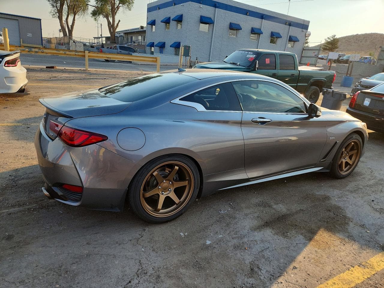 2017 Infiniti Q60 3.0T Premium - foto 3