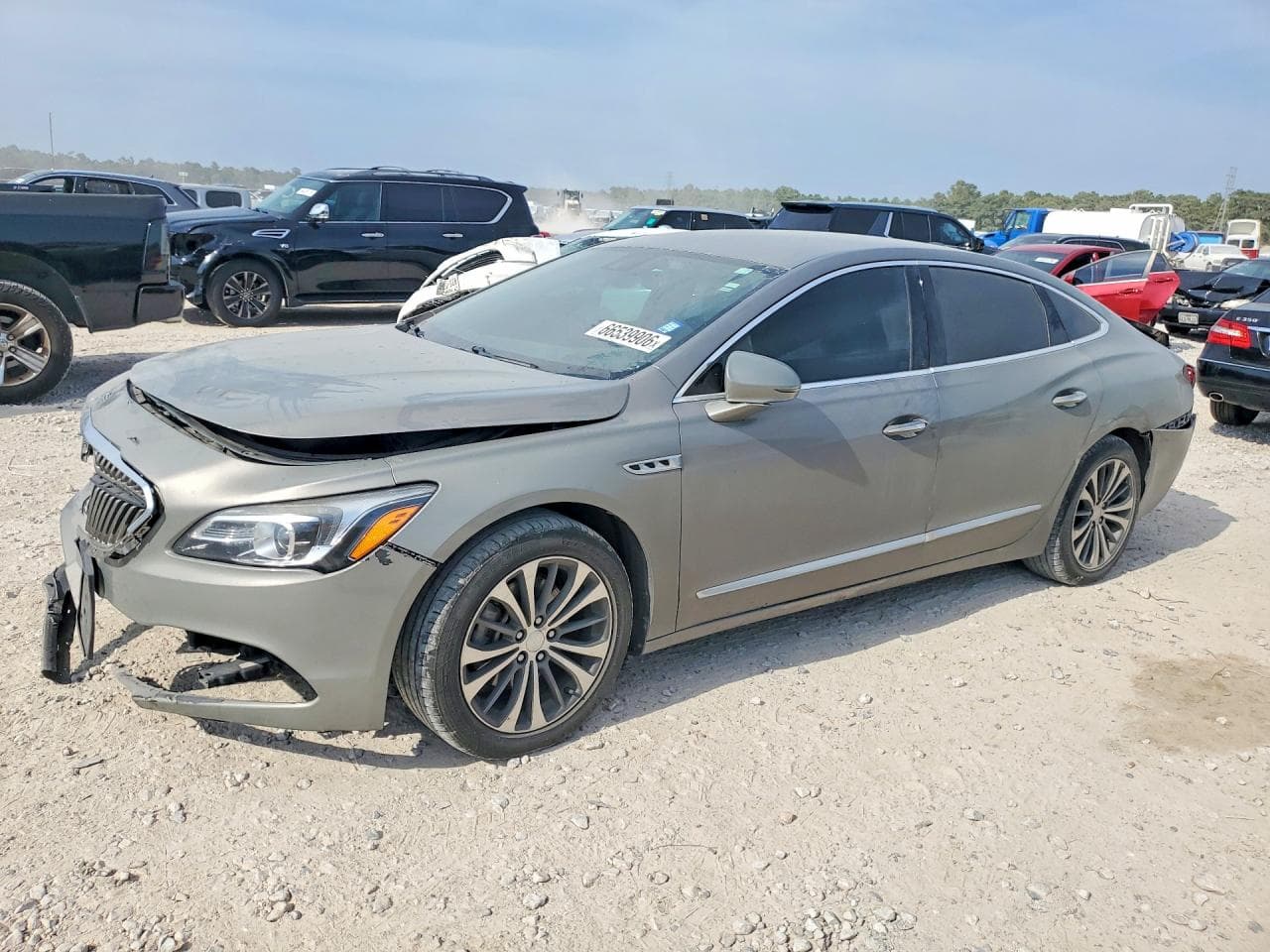 Buick LaCrosse 2017 z USA
