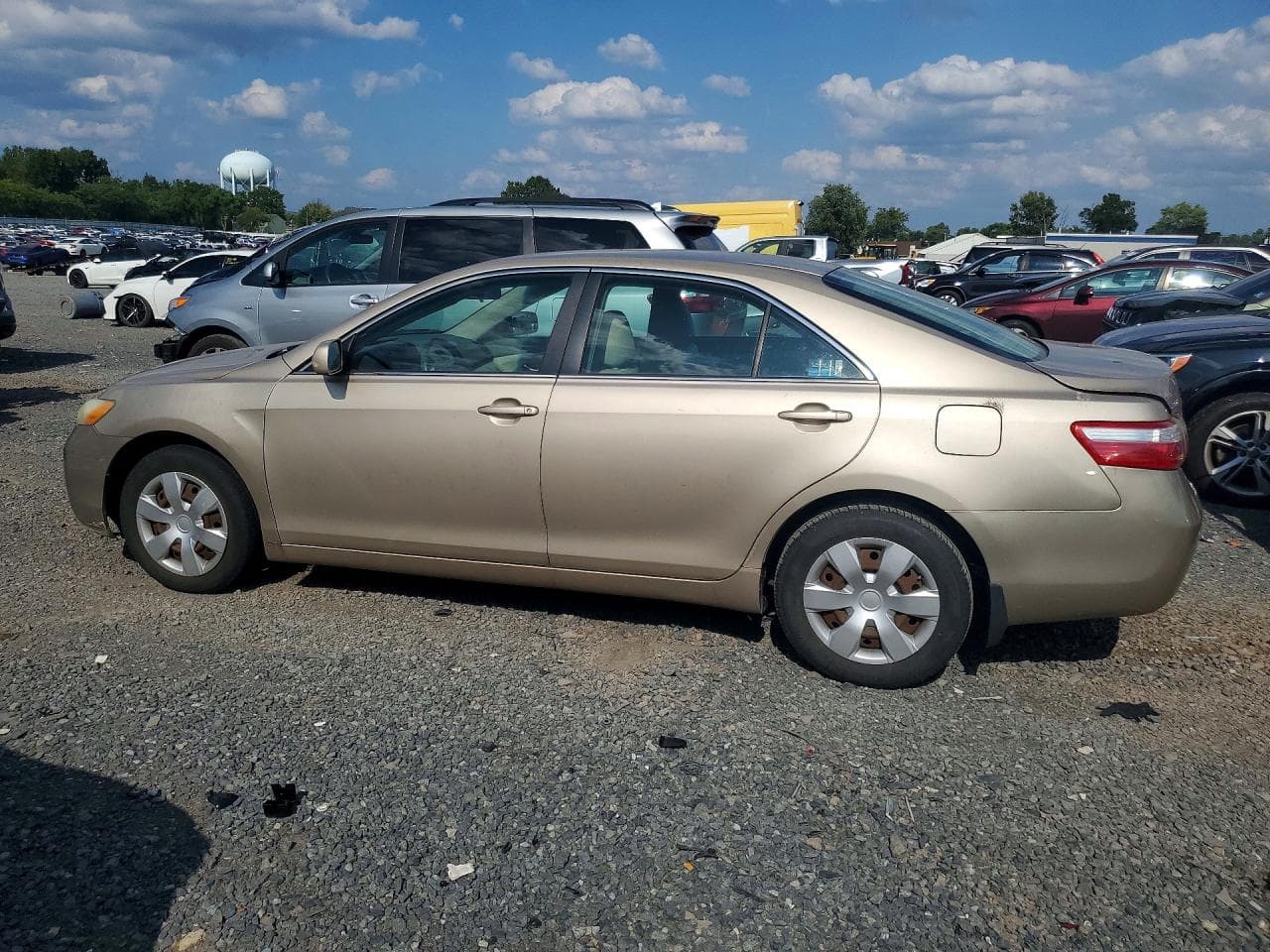 2009 Toyota Camry Le - foto 2