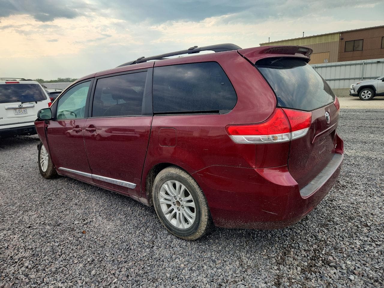 2011 Toyota Sienna Xle 8-Passenger - foto 2