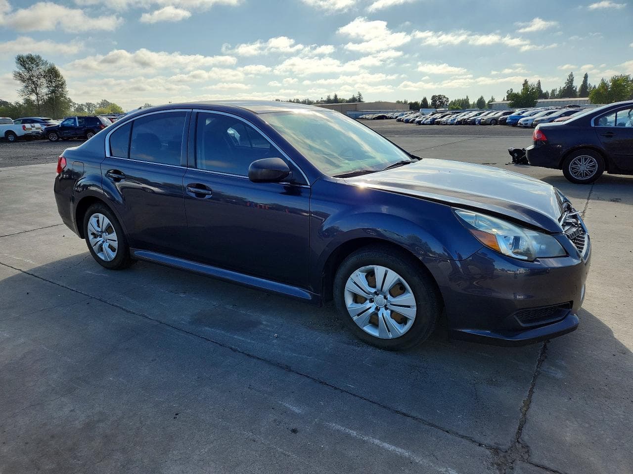 2013 Subaru Legacy 2.5I - foto 4