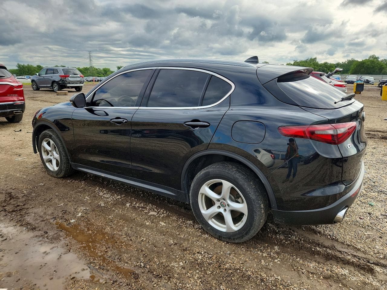2018 Alfa Romeo Stelvio - foto 2
