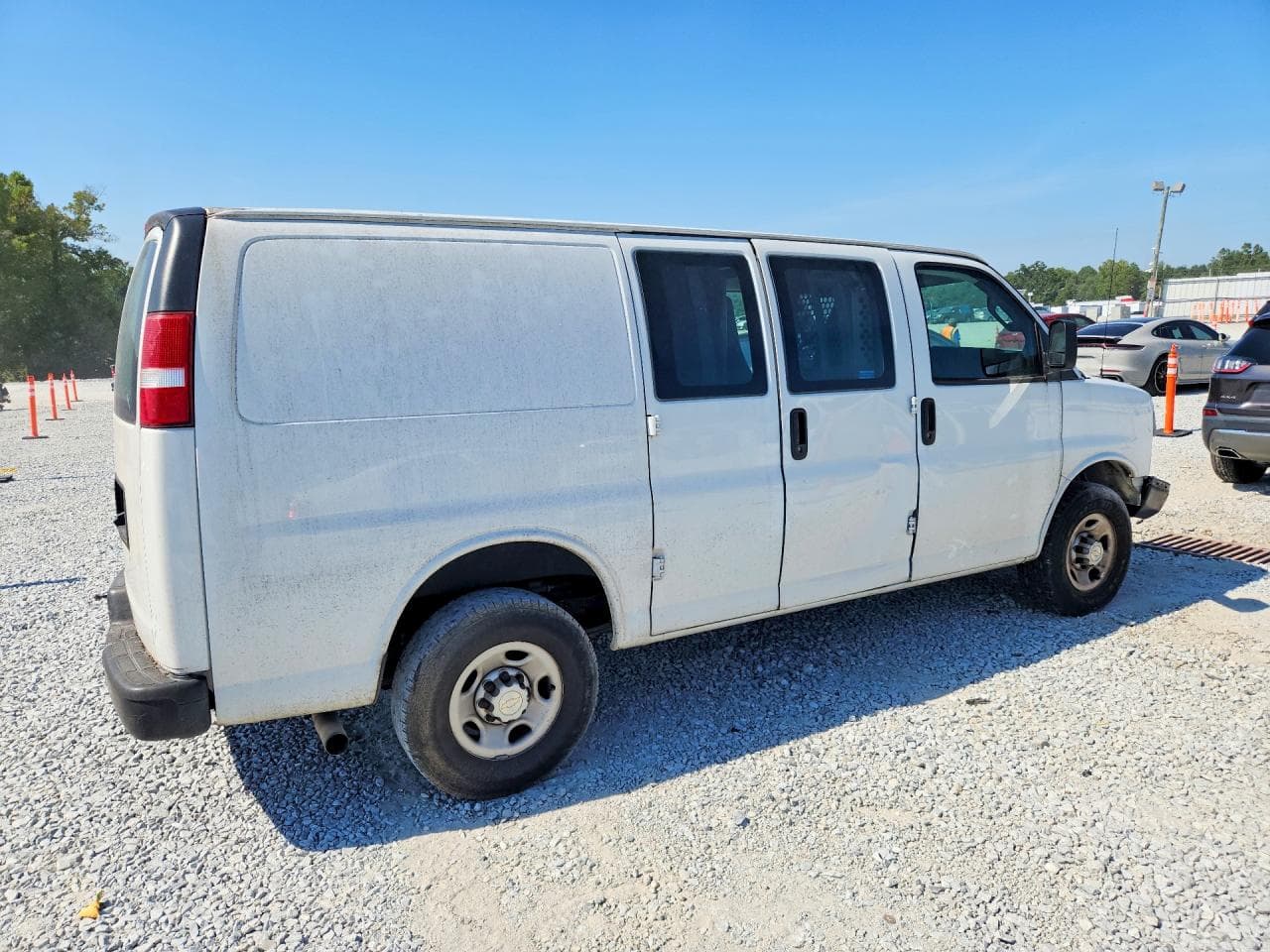 2019 Chevrolet Express 2500 Cargo Delivery Van - foto 3
