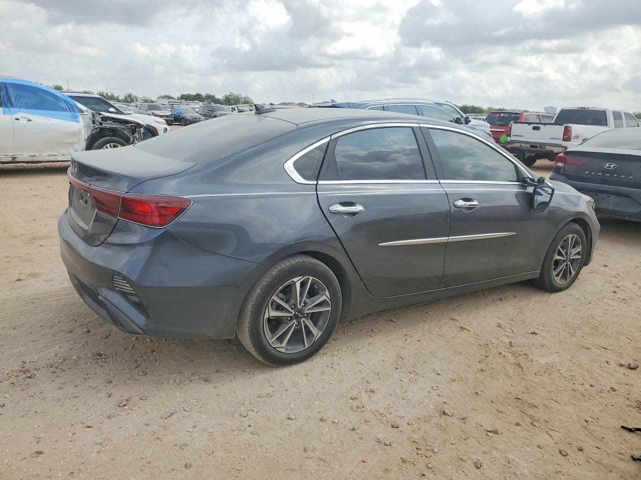 2024 Kia Forte Lxs - foto 3