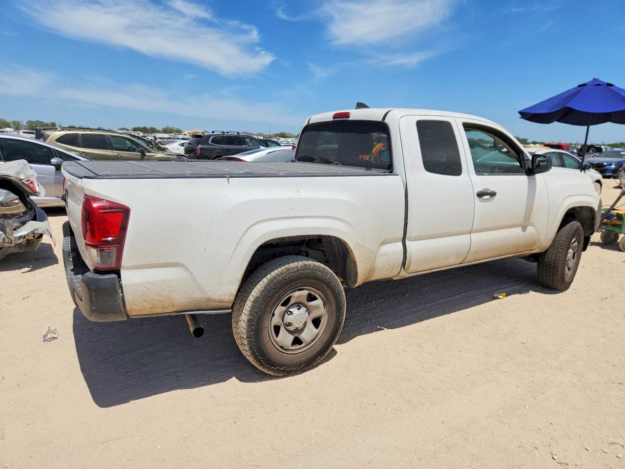 2019 Toyota Tacoma Sr - foto 3