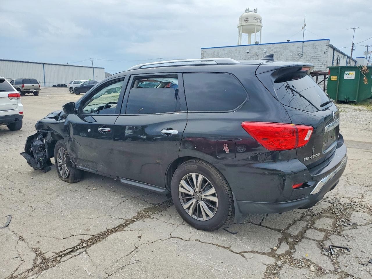2019 Nissan Pathfinder S - foto 2