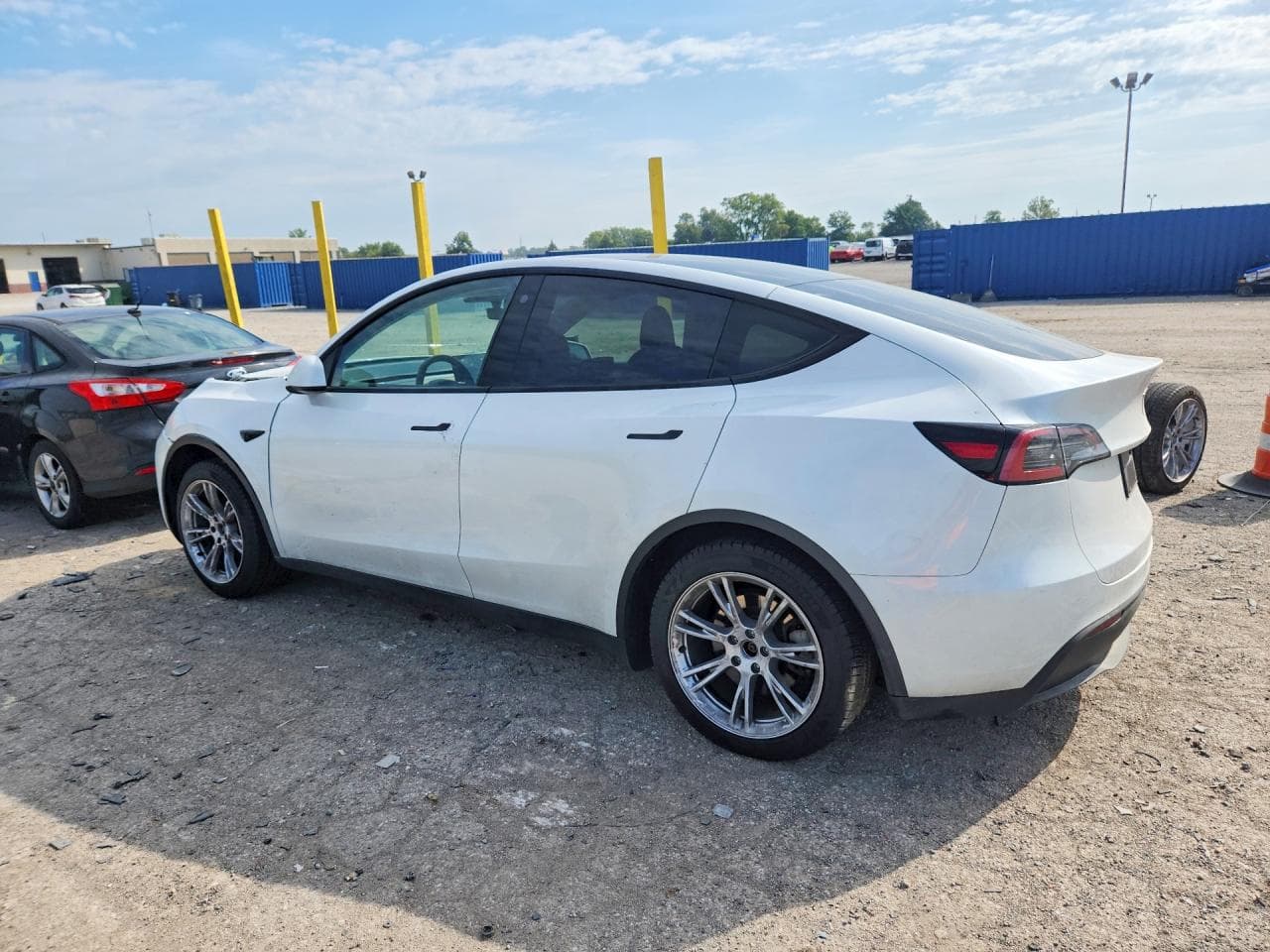 2023 Tesla Model Y - foto 2