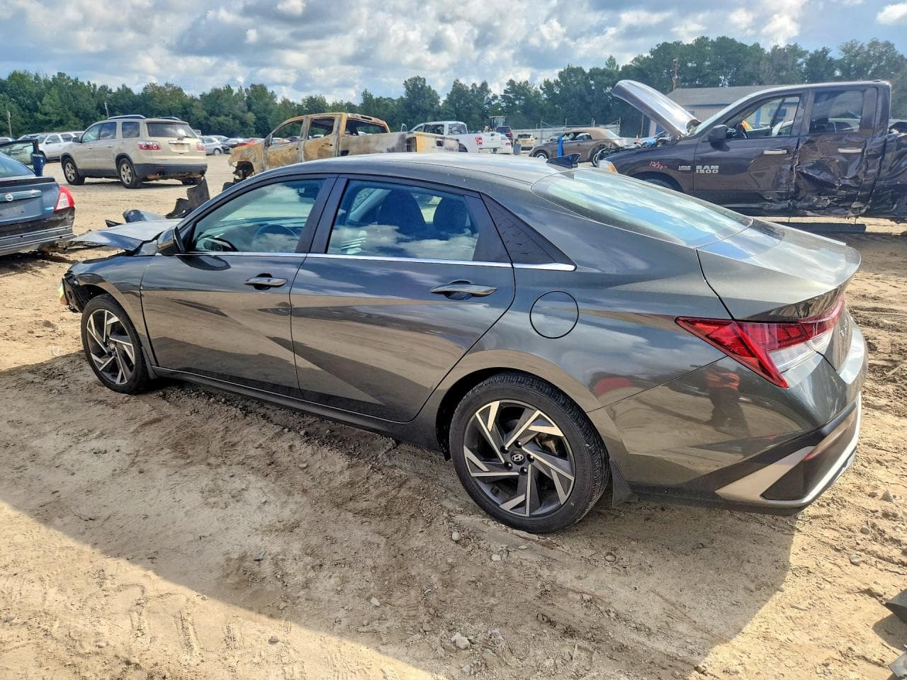 2024 Hyundai Elantra Sel - foto 2