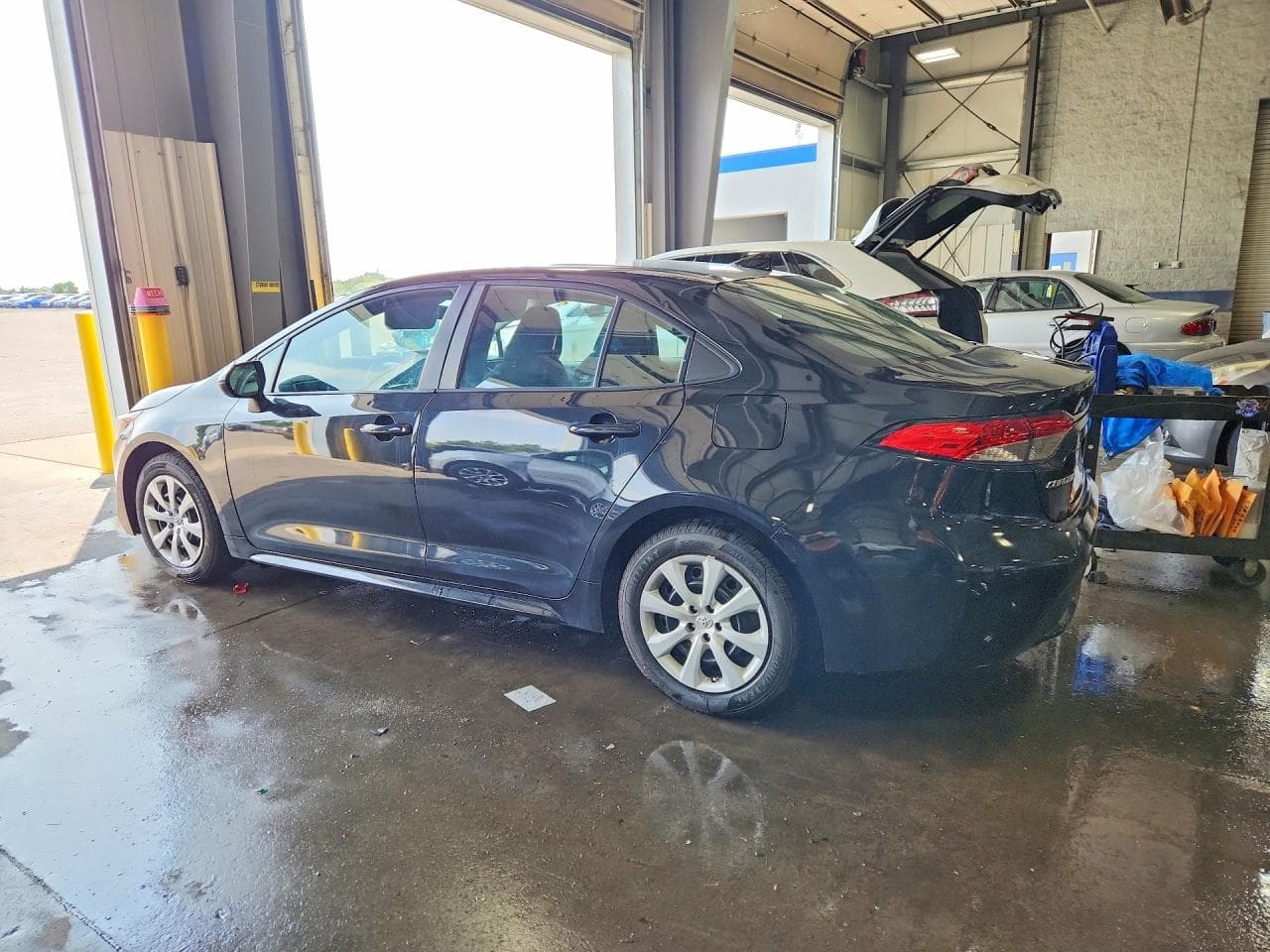 2021 Toyota Corolla Le - foto 2