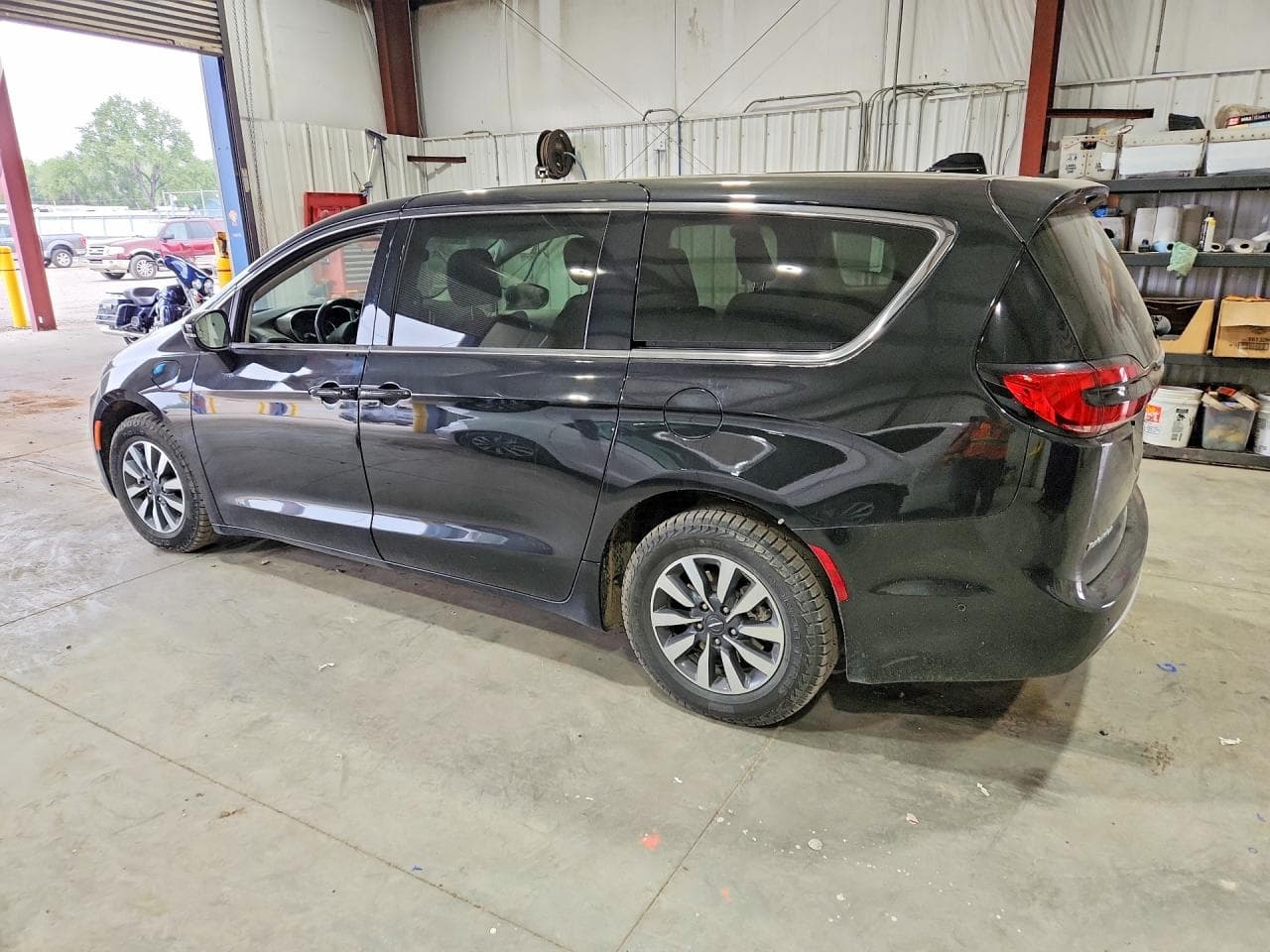 2023 Chrysler Pacifica Hybrid Touring L - foto 2
