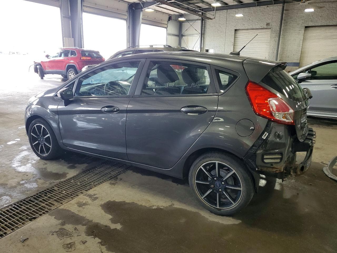 2015 Ford Fiesta Se - foto 2