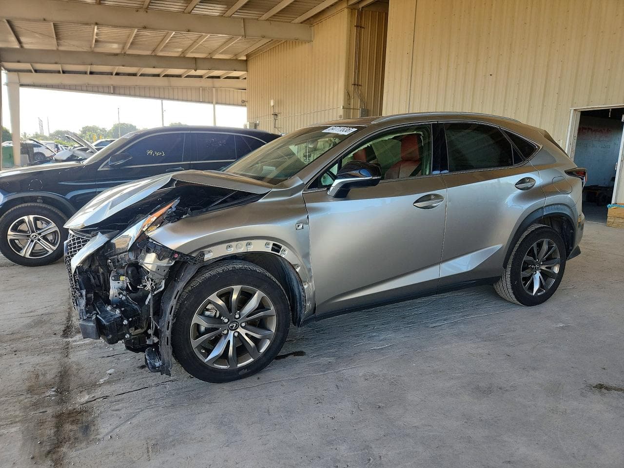Lexus NX 2021 z USA