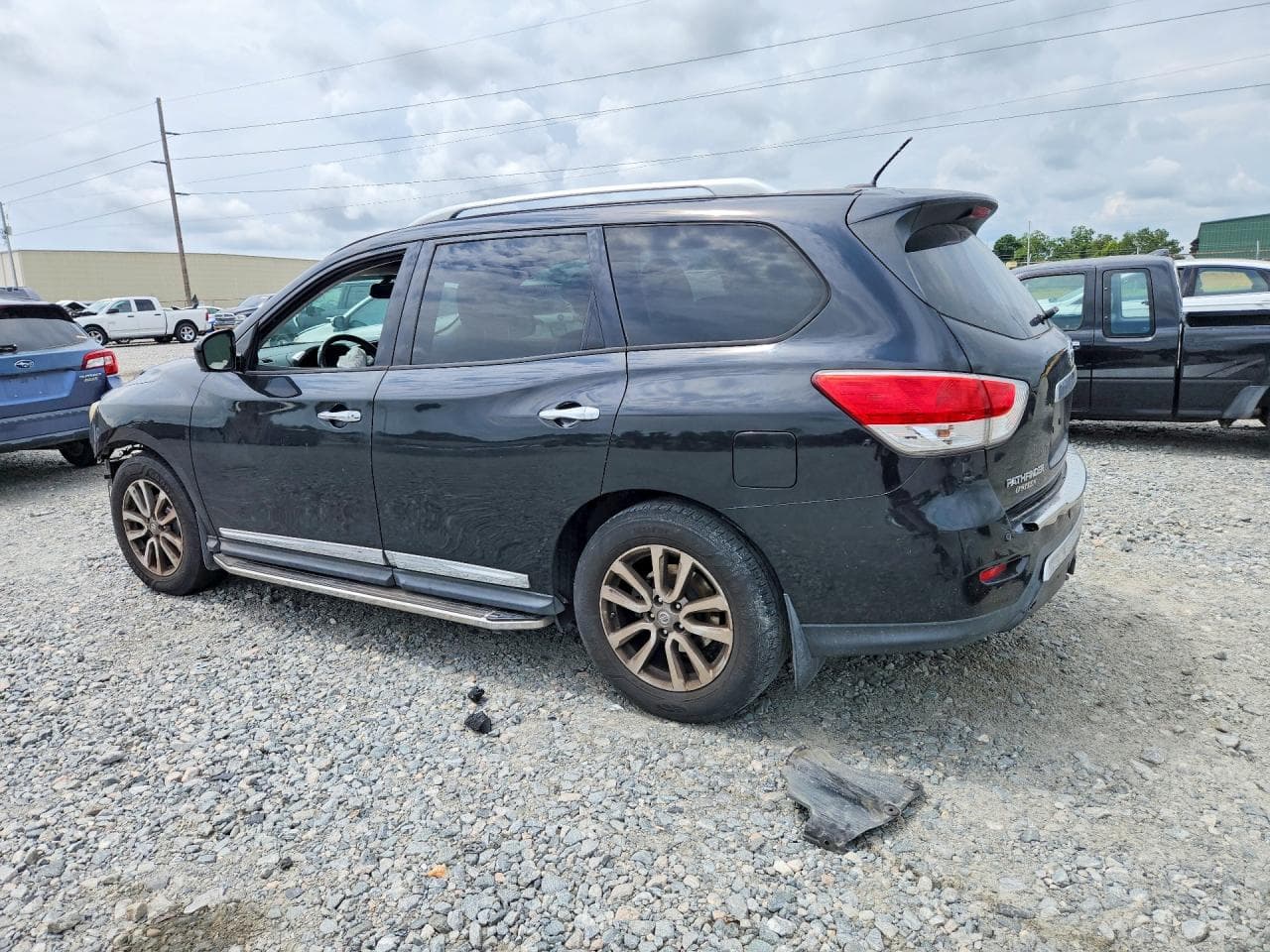 2015 Nissan Pathfinder Sl - foto 2