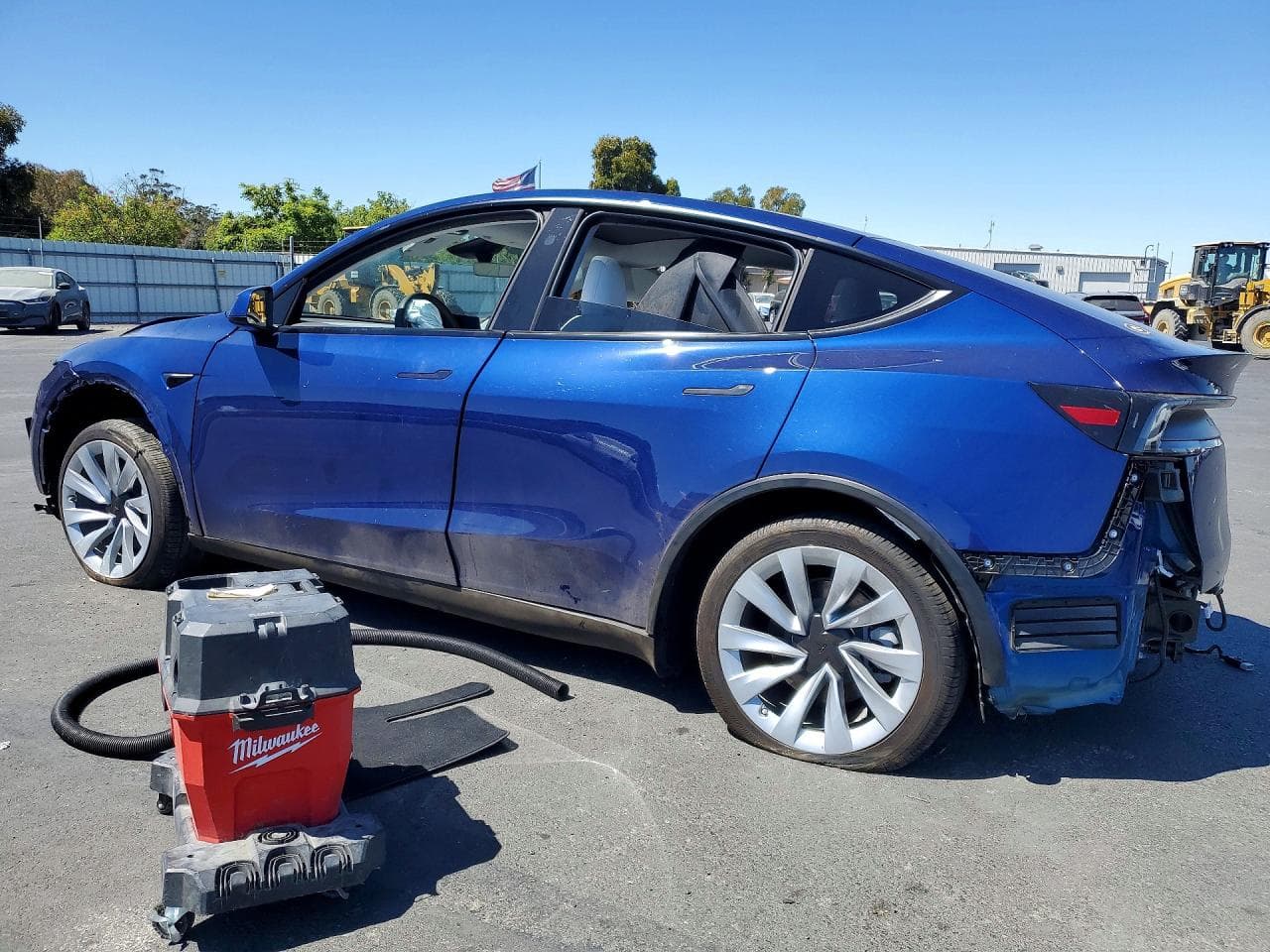 2026 Tesla Model Y - foto 2
