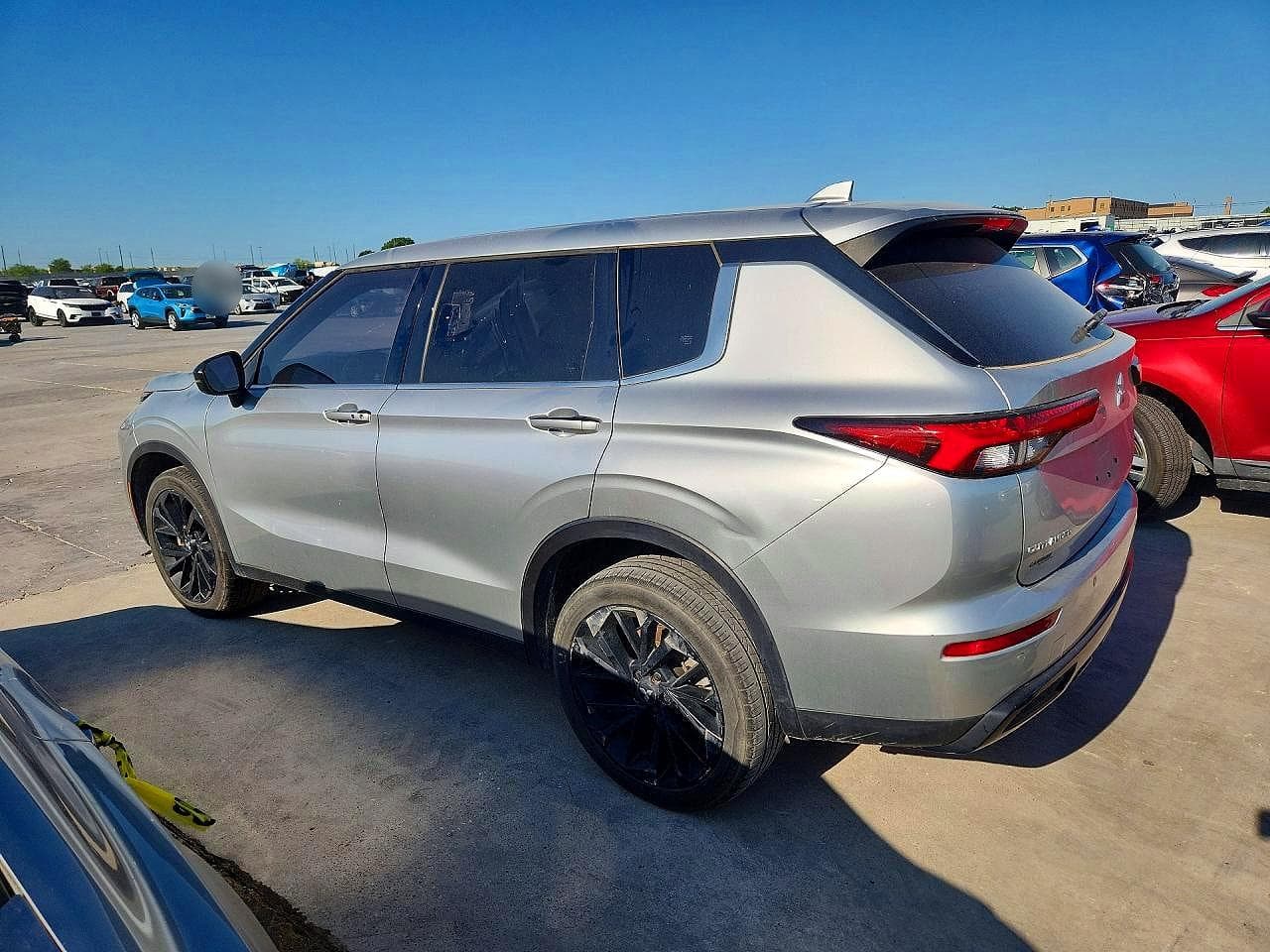 2022 Mitsubishi Outlander Se - foto 2