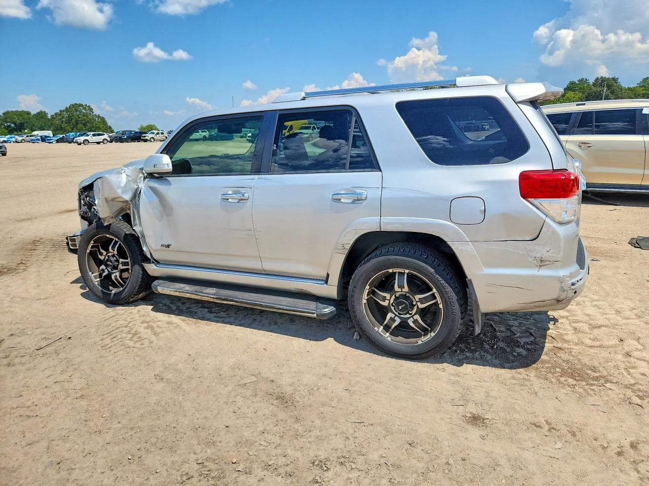 2013 Toyota 4Runner Sr5 - foto 2