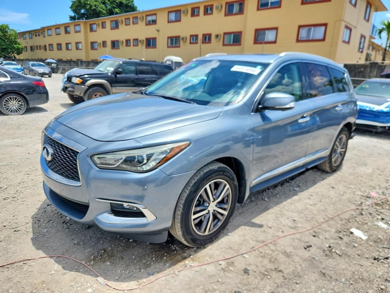 Infiniti QX60 2017 z USA