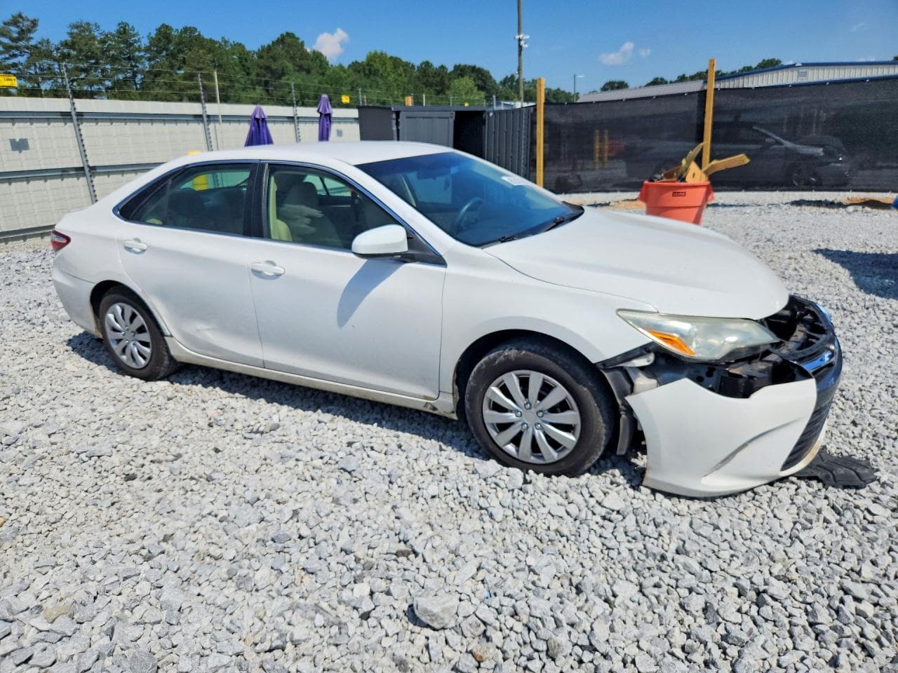 2016 Toyota Camry Le - foto 4