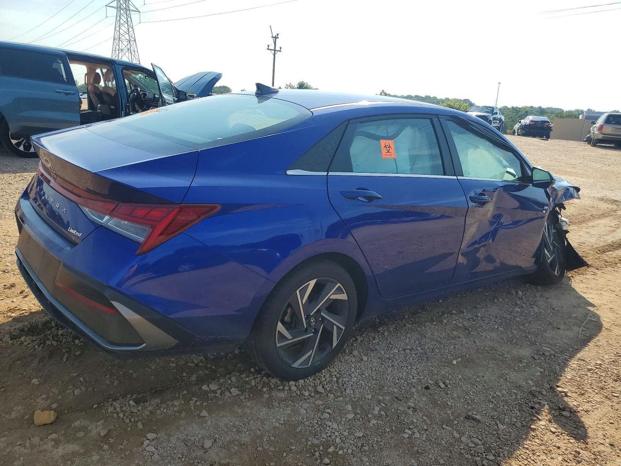 2025 Hyundai Elantra Limited - foto 3
