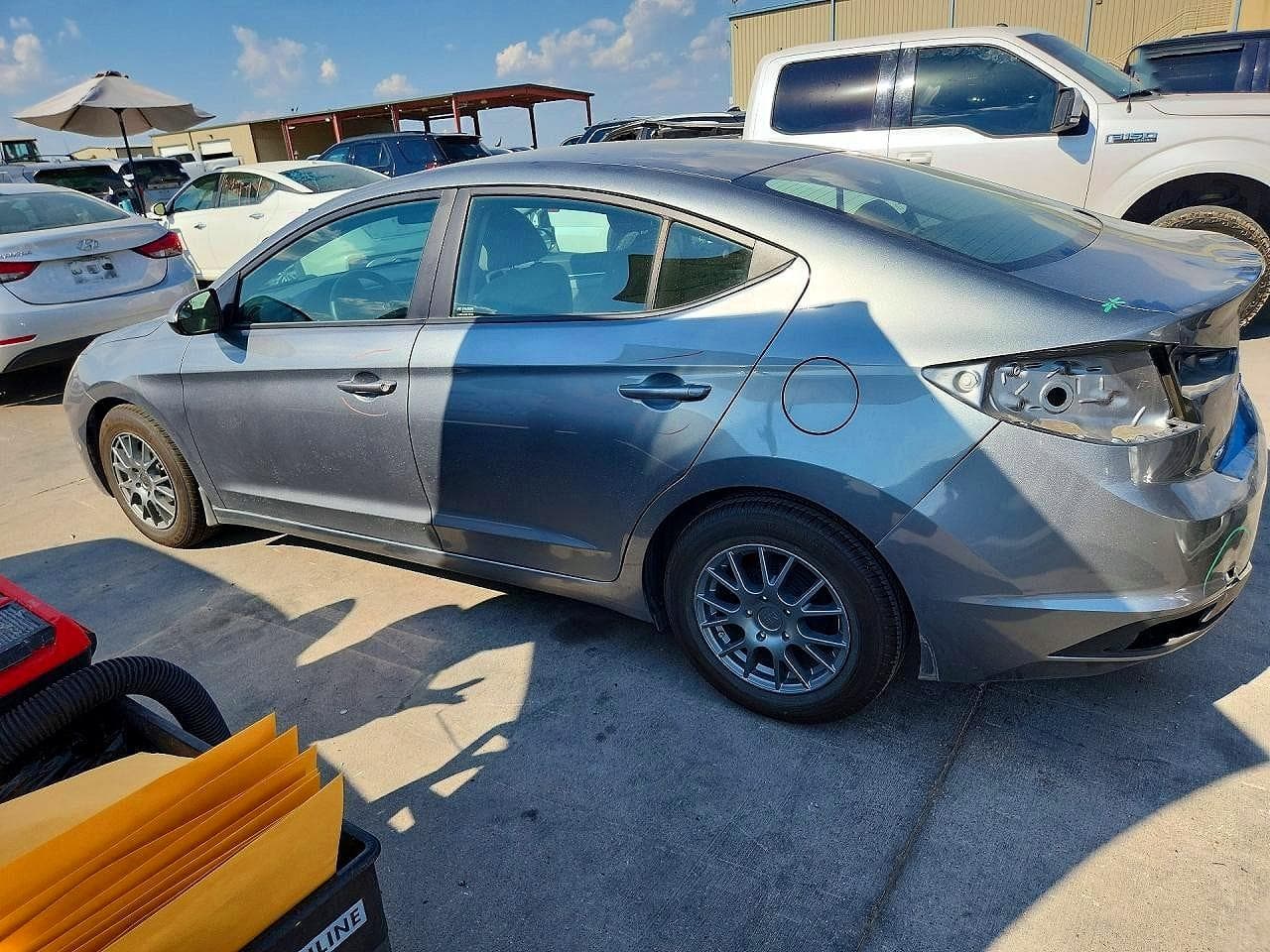 2019 Hyundai Elantra Se - foto 2