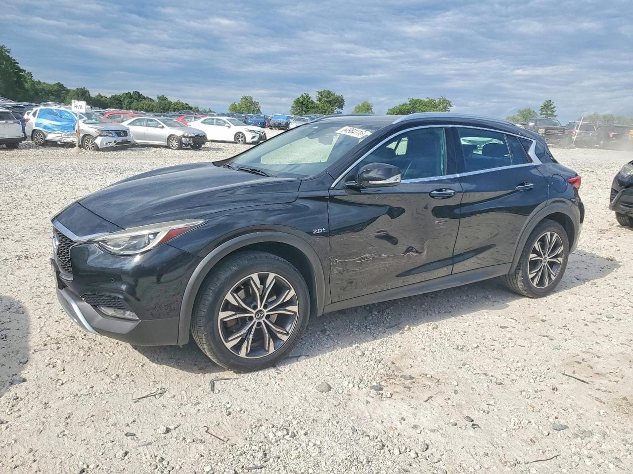 Infiniti QX30 2018 z USA