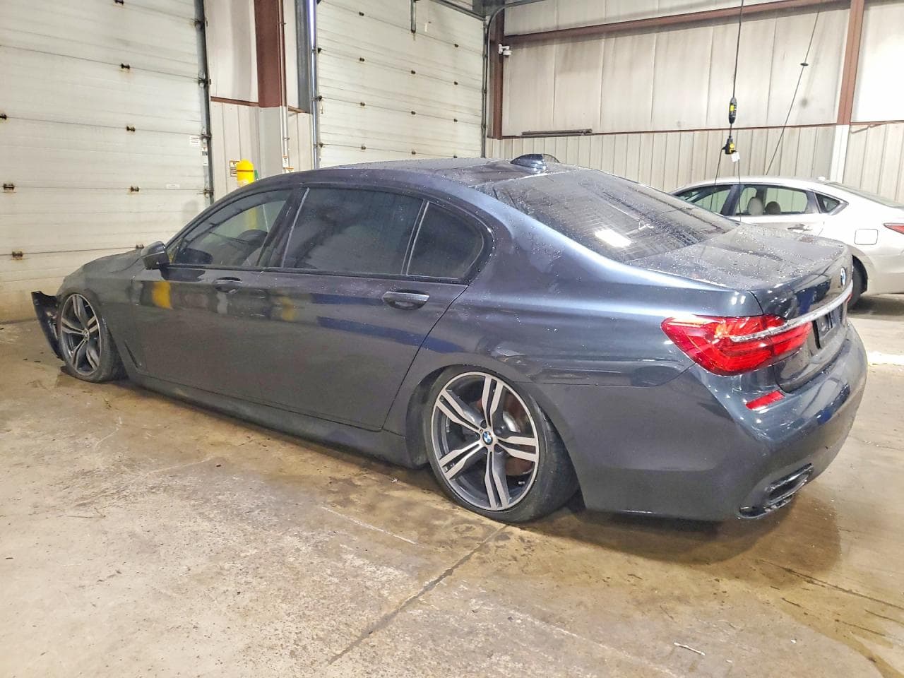 2016 BMW 750 I - foto 2