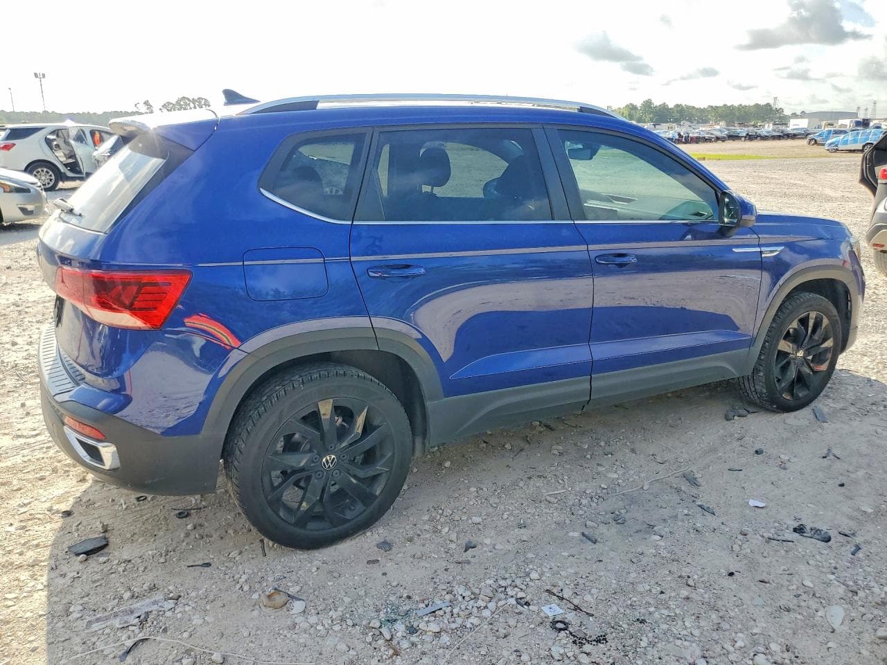 2024 Volkswagen Taos Se - foto 3