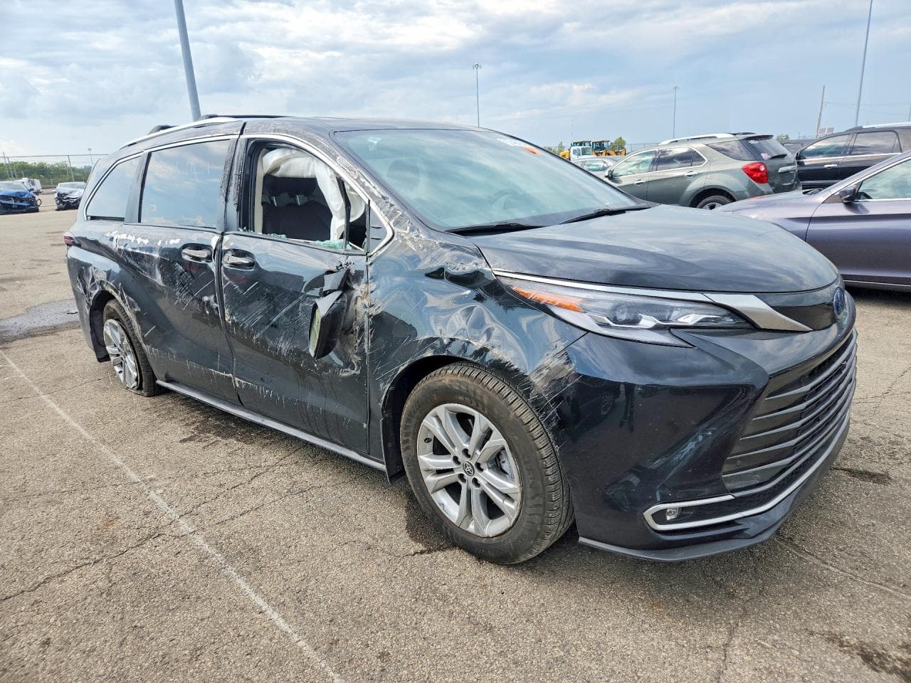 2022 Toyota Sienna Platinum 7-Passenger - foto 4