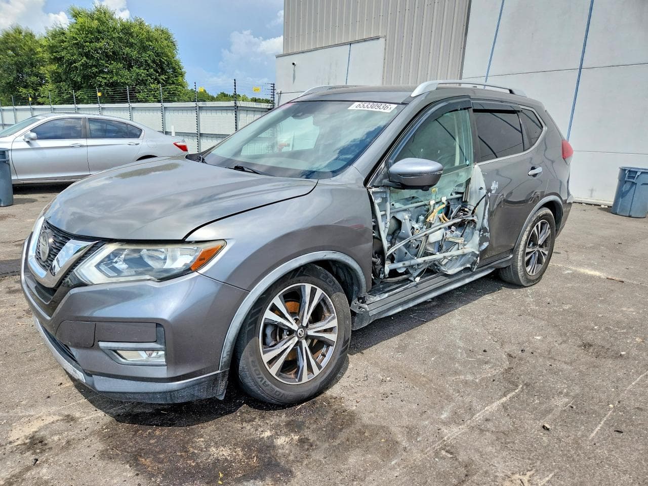 Nissan Rogue 2018 z USA