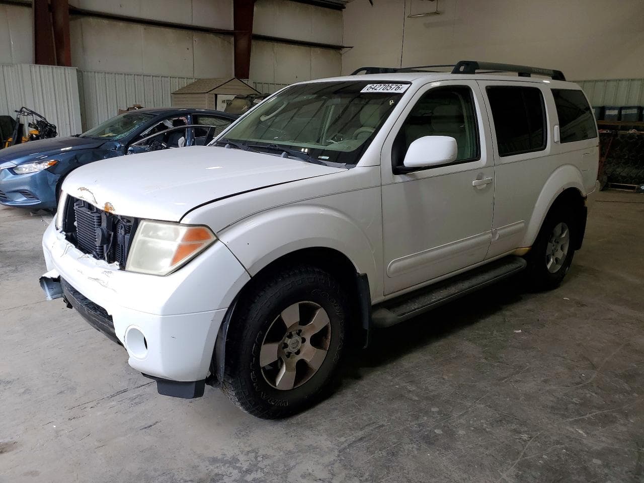 Nissan Pathfinder 2005 z USA