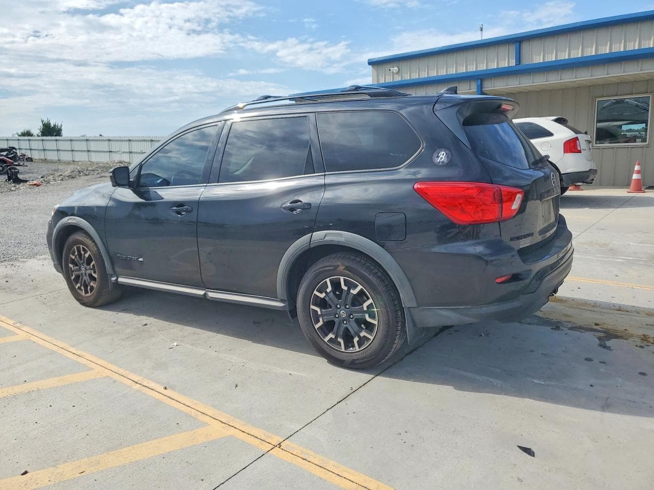 2020 Nissan Pathfinder Sl - foto 2
