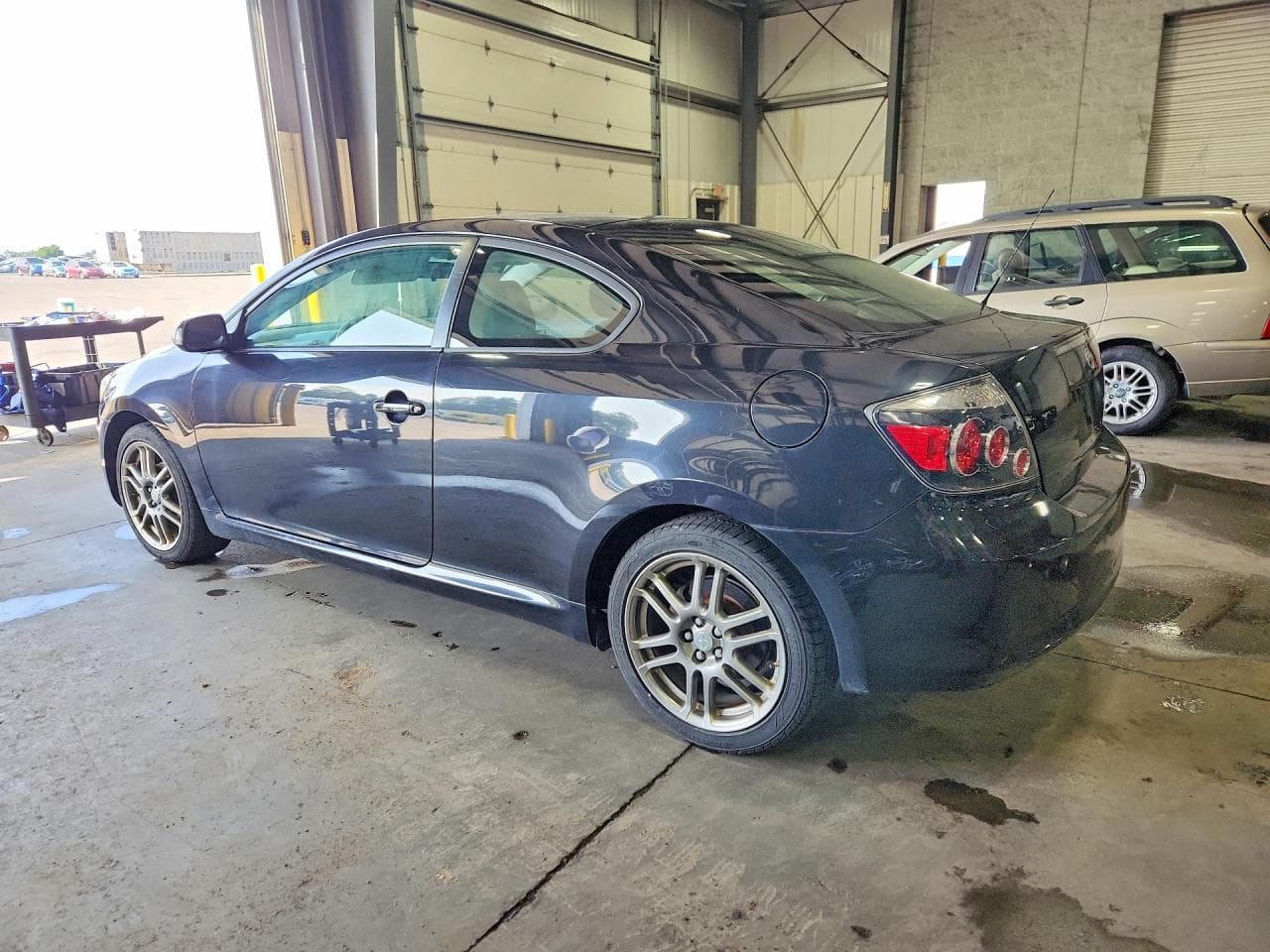2010 Scion Tc Base - foto 2