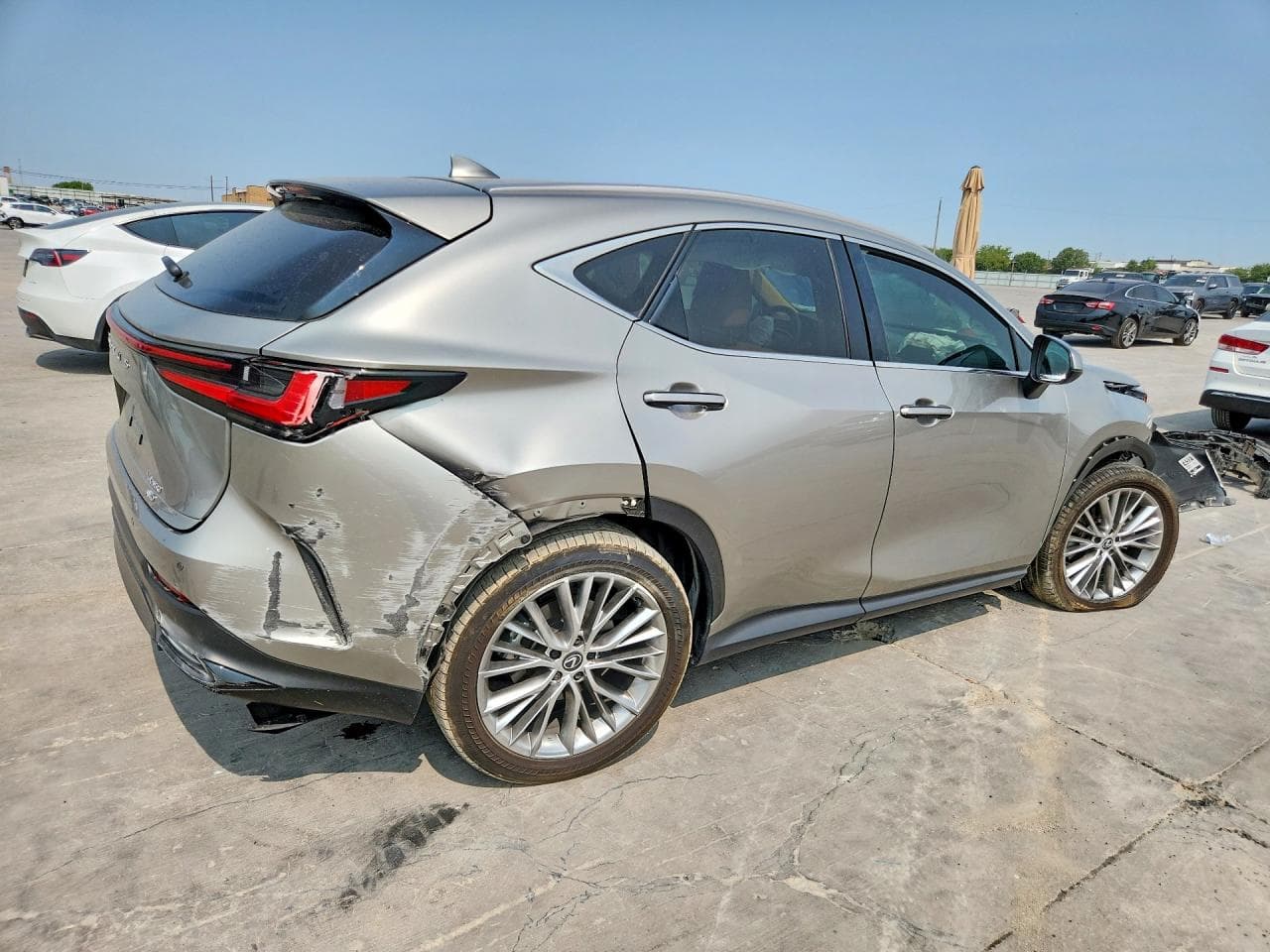 2025 Lexus Nx 350 Luxury - foto 3