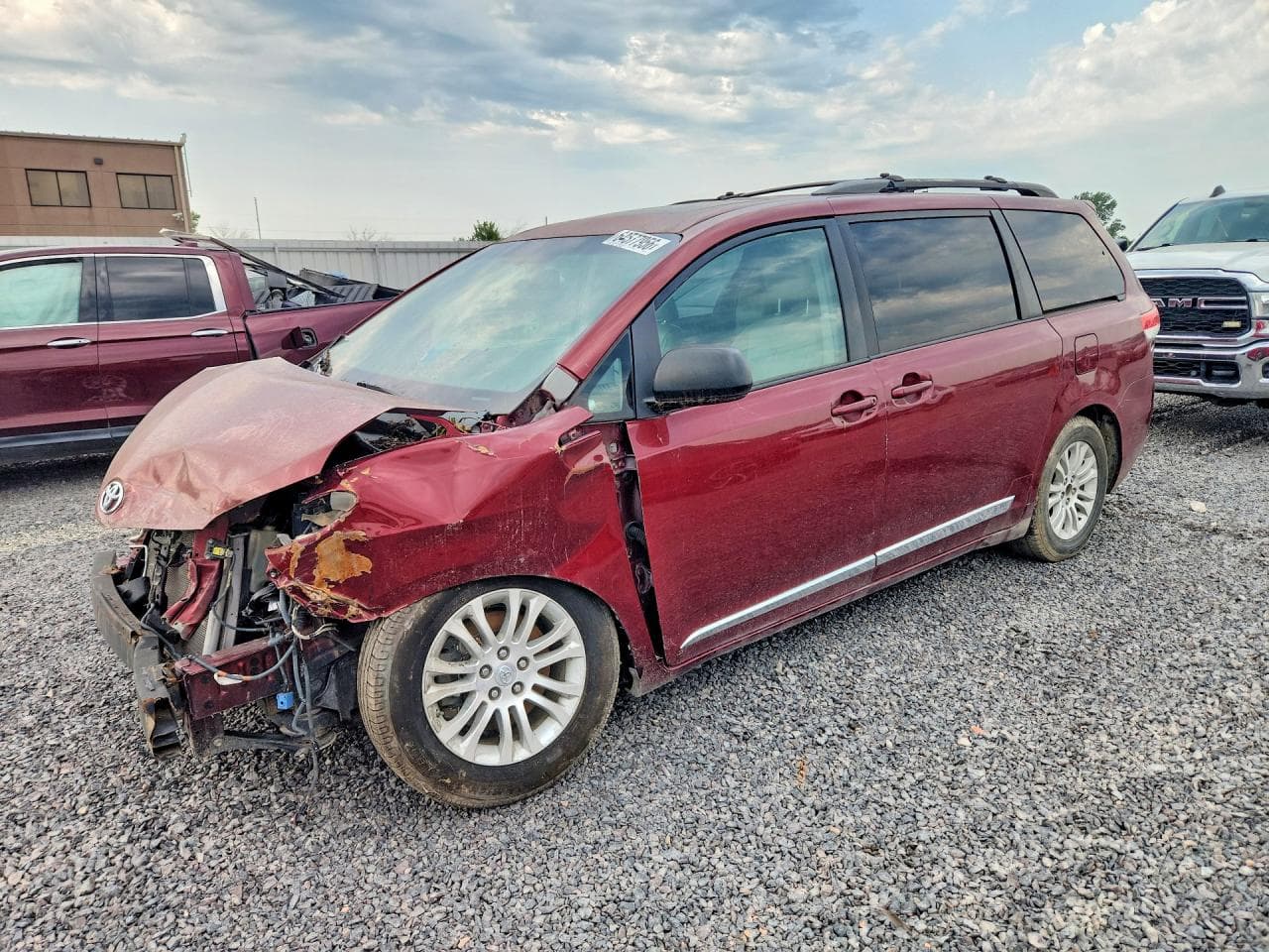 2011 Toyota Sienna Xle 8-Passenger