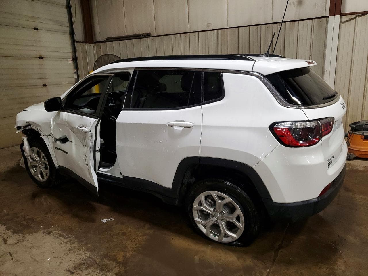 2024 Jeep Compass Latitude - foto 2