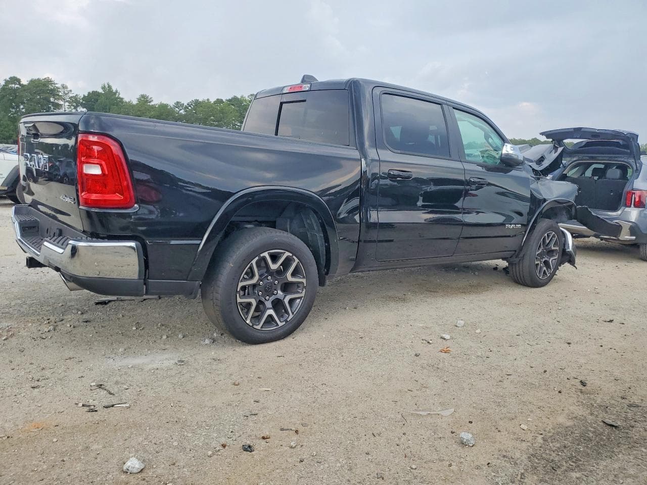 2026 Ram 1500 Laramie - foto 3