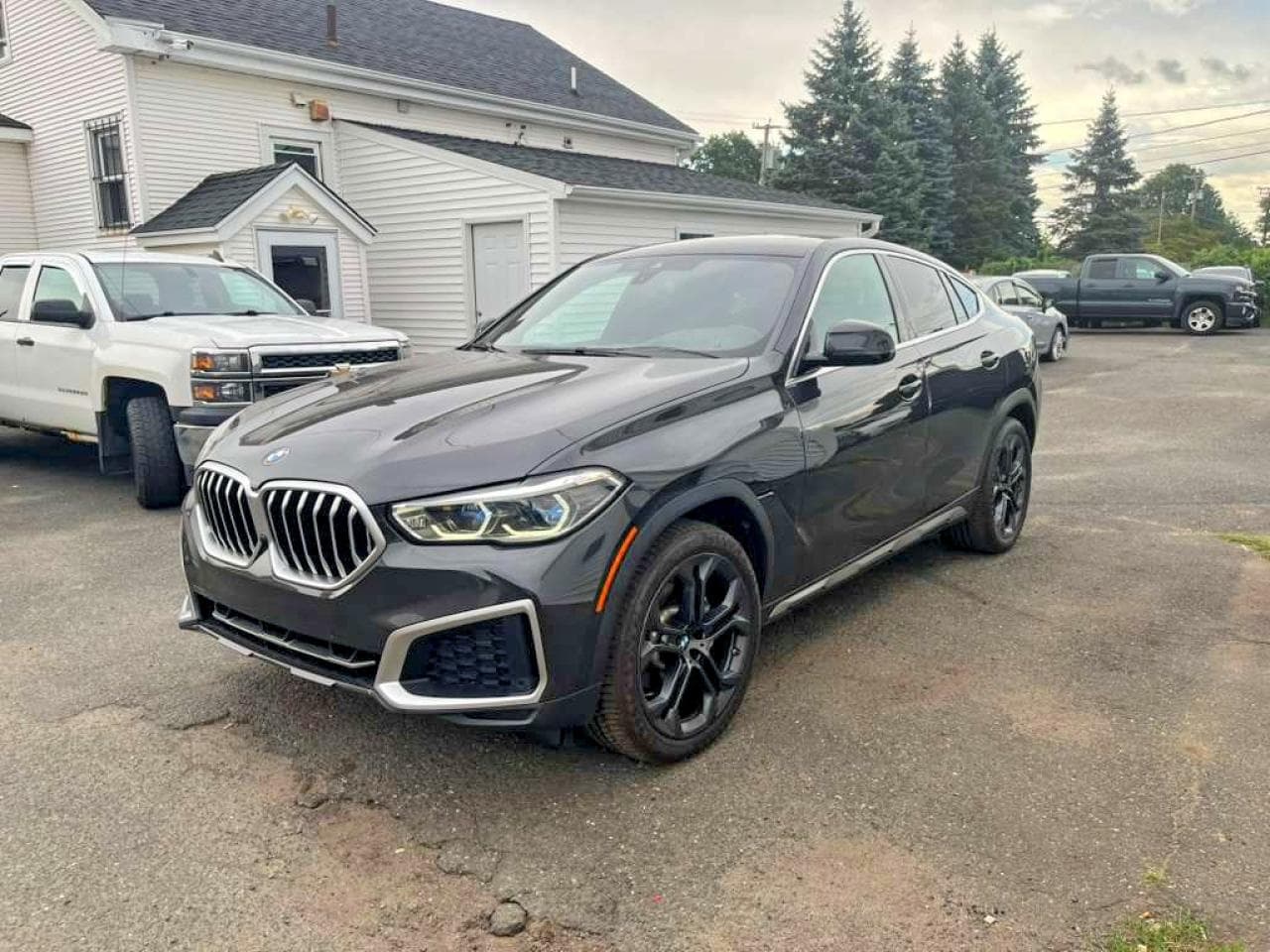 2023 BMW X6 xDrive40I