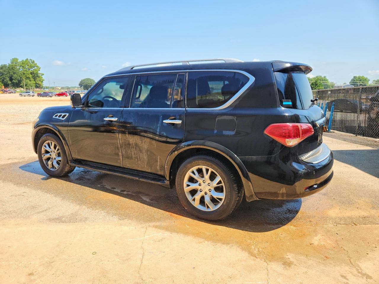 2011 Infiniti Qx56 Base - foto 2