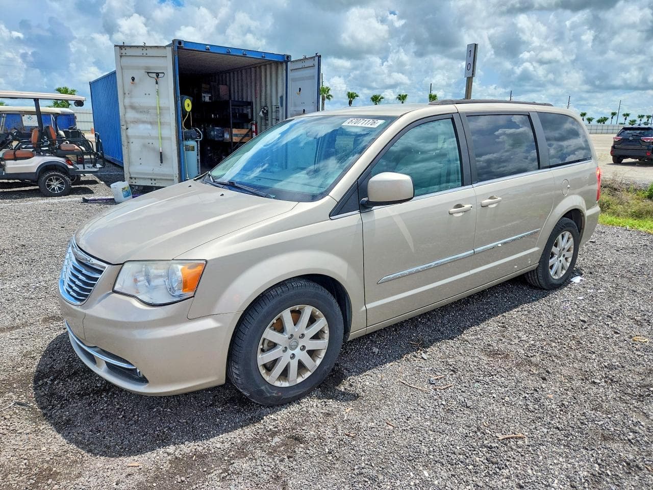 2013 Chrysler Town & Country Touring