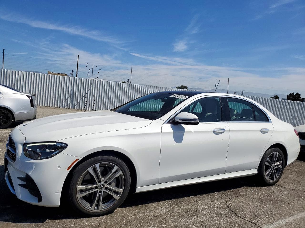 Mercedes-Benz E-klasse 2022 z USA